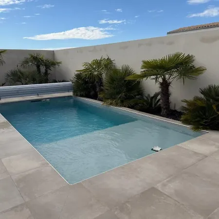 別荘 ღ Elegancia - Maison Familiale Piscine & Parking Dompierre-sur-Mer